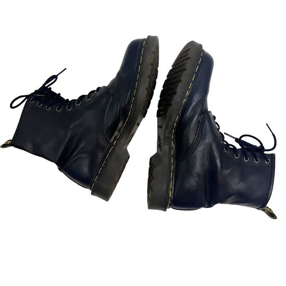 Dr. Martens Mens Black Leather Lace Up Combat Ankle Work Boots US 9 Airwair - Picture 7 of 13
